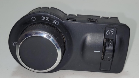 Botão Interruptor Farol S/Milha Agile Montana 11/15 52098290