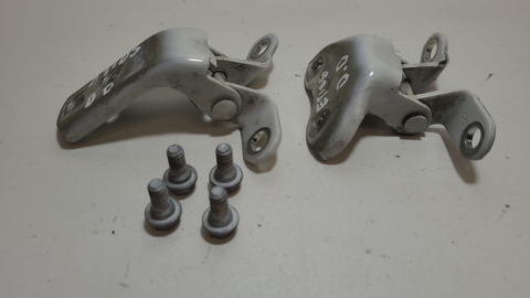 Par Dobradiça Porta Dianteiro Direito Toyota Etios 2020