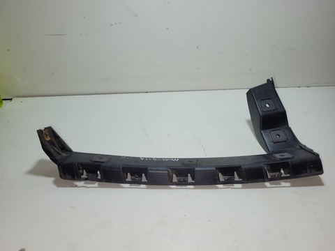 Guia Para-choque Tras. Esquerdo Montana 2004/2010 C/Detalhes