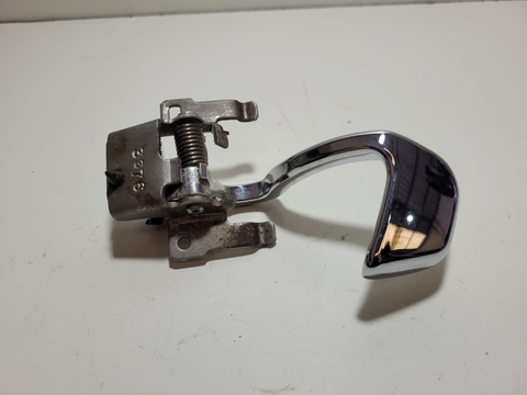 Maçaneta Interna Diant. Lado Direito S10 2011 15997814