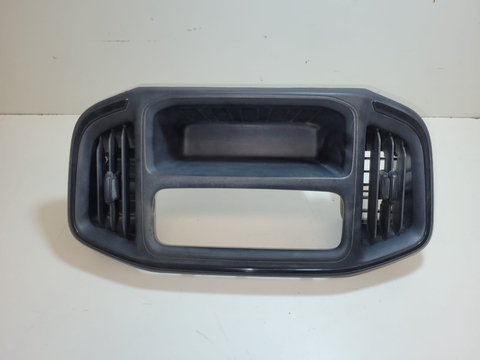 Moldura Painel Central C/Difusor Ar Fiat Strada Freedom 2021