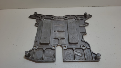 Placa Suporte Coletor Admissão BMW 2018