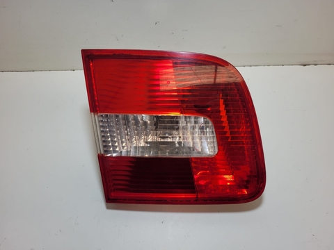 Lanterna Lado Esquerdo POLO SEDAN 1.6 2004/2005 C/ Detalhes
