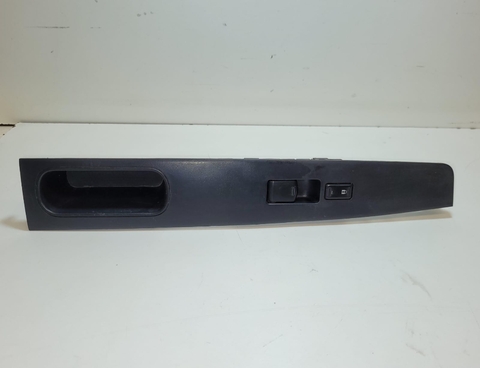 Moldura Botão Vidro Diant. Lado Direito Nissan Sentra 09/12