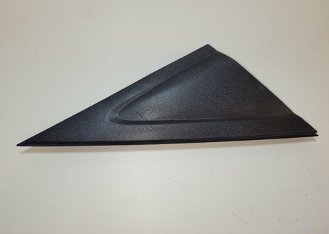 Moldura Externa Retrovisor Lado Direito Hb20 Hatch 2021 Orig