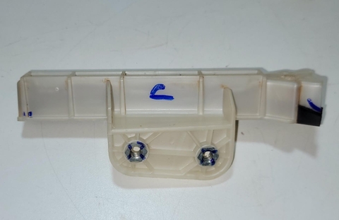 Guia Vidro Porta T.Esquerdo Strada Cabi.Dupla 2023 52015202