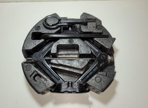 Macaco + Chave de Roda Ford Focus Hatch 2015 EA6917080