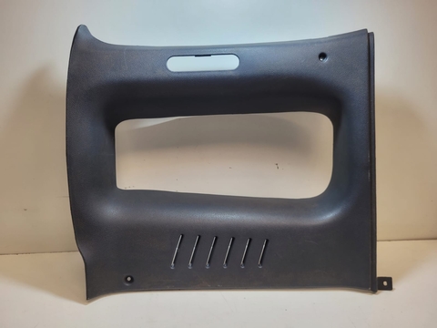 Moldura Janela Lado Esquerdo Strada Adventure CE 2003