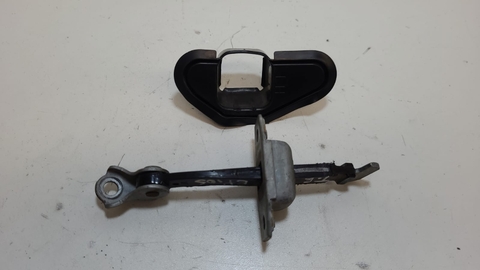 Limitador Porta Tras. Esquerda C/Acabamento Etios Sedan 2015