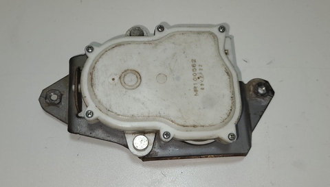 Trava Tampa Traseira Dir. Pajero L200 MR100562 Usado Orig.