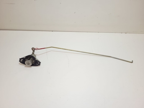 Miolo Tampa Traseira Sem Chave Toyota Fielder 2005 63006001