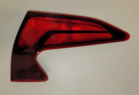 Lanterna Tampa Traseira L.Direito Hb20 Hatch 2021 92404R13