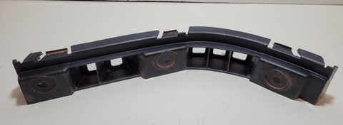 Guia Para-choque Tras.Direito Saveiro CrossG6 2014 5U7807394