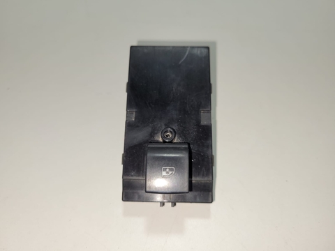 Botão Vidro Elétrico Diant.Direito Gm Onix 2013/19 92221585