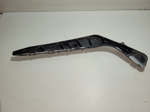 Guia Para-choque Tras. Lado Direito Nissan Sentra 2009 2012