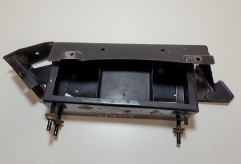 Suporte Estribo Ferro Traseiro Lado Esquerdo Courier 2002/12