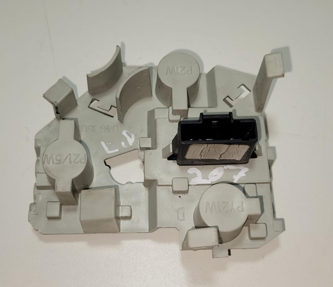 Circuito Lanterna Traseiro Lado Direito Peugeot 207 0461900