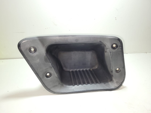 Estribo Pisante Lado Direito Montana 2004/2010 C/detalhe