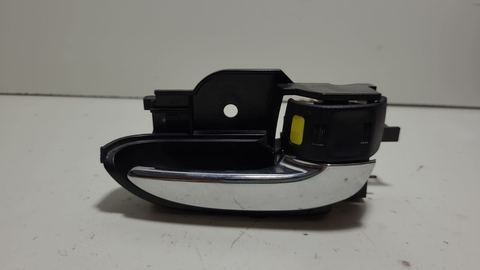 Maçaneta Interna Dianteiro Lado Direito Etios Sedan 2015