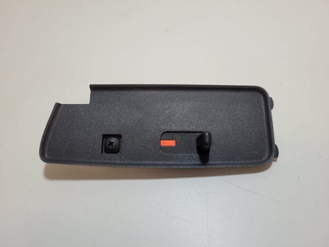 Moldura Botão Trava Porta Tras. Direita S10 2011 15689174