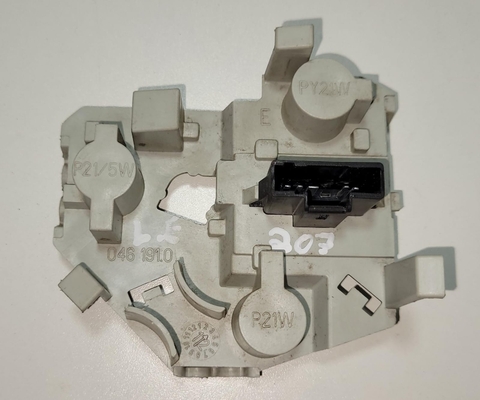 Circuito Lanterna Traseira Lado Esquerdo Peugeot 207 0461910