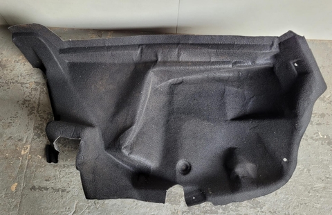 Forro Porta Malas Lado Esquerdo Onix Sedan 2020/22 Usado