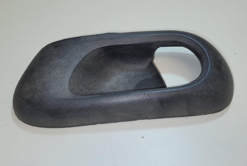 Moldura Maçaneta Interna L.Esquerdo Corsa/Montana 2004/10