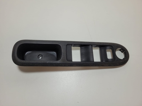 Moldura Comando Vidro Elétrico L.E Aircross 9671749677