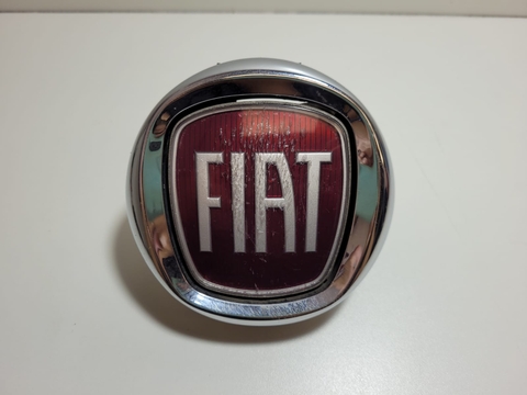 Maçaneta Tampa Traseira Fiat Strada 2008 com detalhe