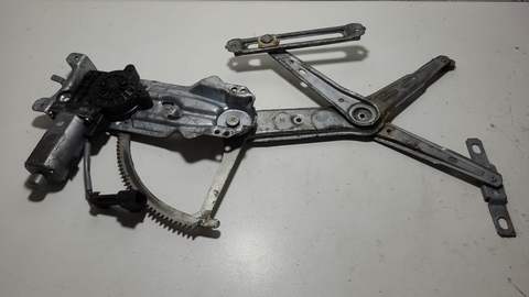 Máquina Vidro Dianteiro Lado Direito Astra 2000 93255064