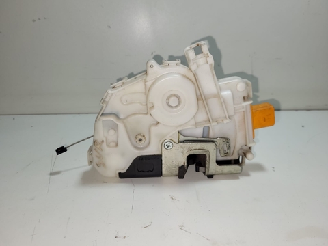 Fechadura Elétrica L.Esquerdo Saveiro Cross 2014 / 5U3837013