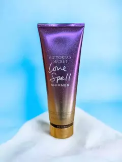 Victoria's Secret Love Spell Shimmer na internet