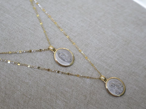 SET MEDALLA BICOLOR CON CADENA