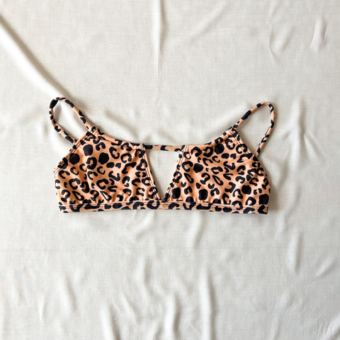 Top en V animal print