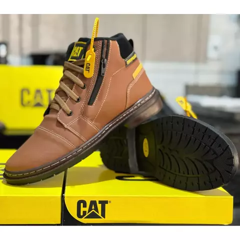 Bota Caterpillar Zíper: Estilo e Conforto em Cada Passo