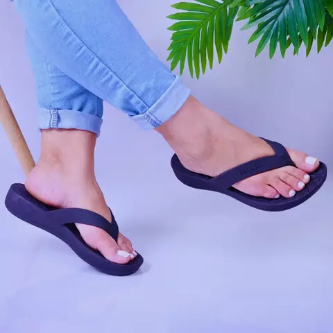 Chinelo Feminino Casual DomaShoes Estilo e Conforto Melzinha