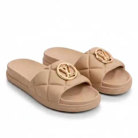 Chinelo Feminino PodLinda Nuvem Metalassê Sofisticado e Confortável, Estilo Casual e