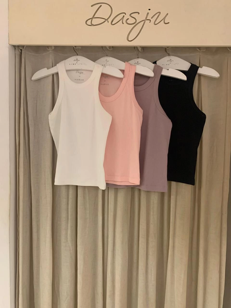 REGATA CANELADA DECOTE U