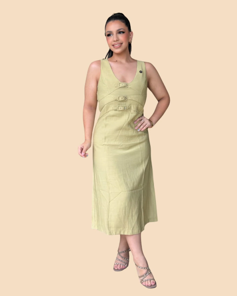 VESTIDO MIDI COM DETALHES DE FIVELA