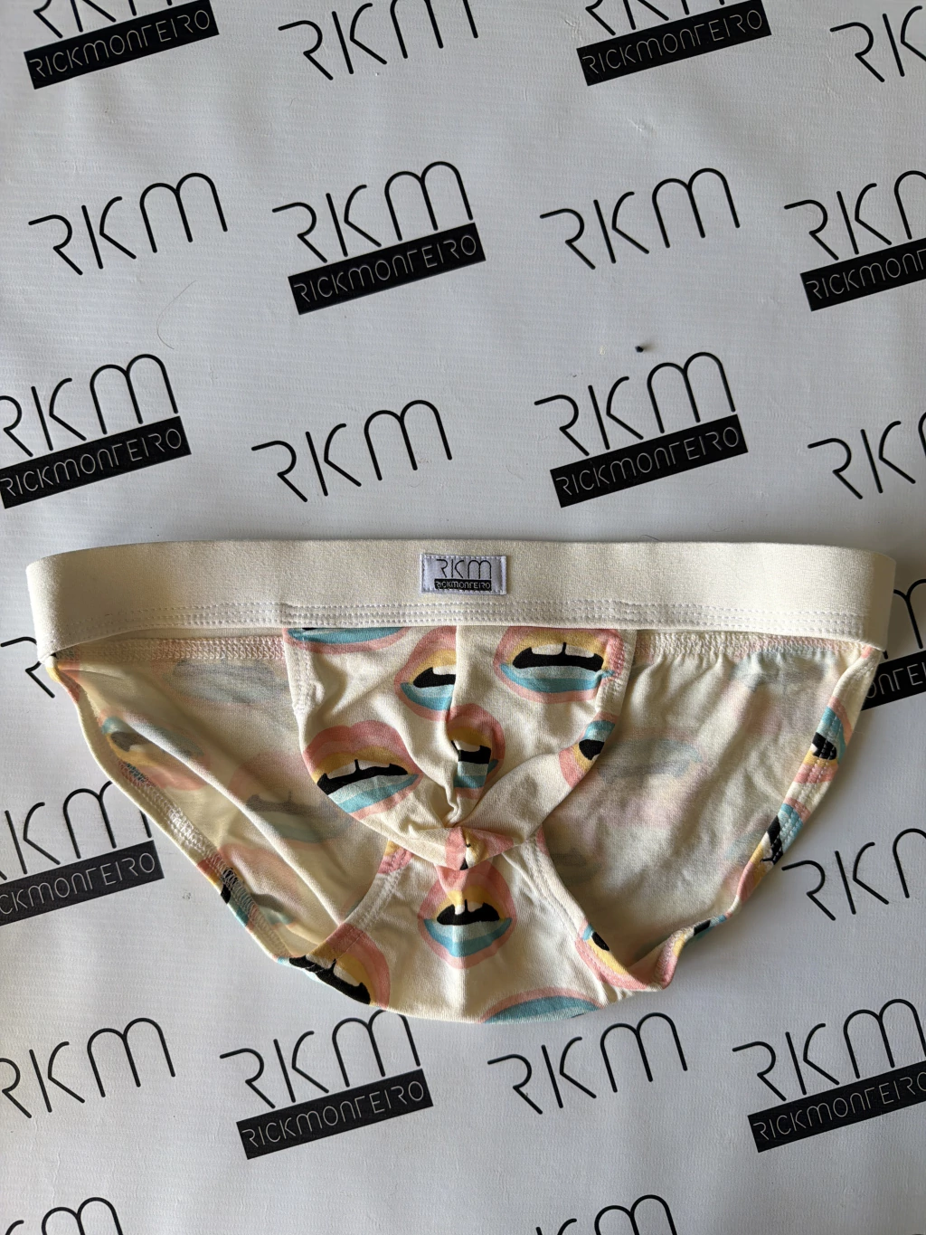 Cueca Recorte Lateral