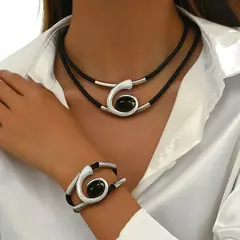 Imagem do Conjunto de joias vintage elegante, 2 peças, para mulheres, colar oval preto, gargantilha dourada, pulseira de casamento, presente de festa