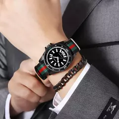 Novo relógio de calendário com pulseira de nylon masculina da moda, luxuoso e simples relógio de quartzo com luz noturna para homens e mulheres de negócios