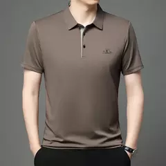 Novo negócio masculino casual camisa de manga curta com emblema cor sólida camisa polo moda respirável confortável versátil topo - comprar online