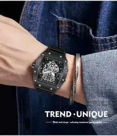 Imagem do Wwoor relógio de luxo para homens grande mostrador multifuncional esportes à prova dwaterproof água luminosa esportes relógio casual masculino relógios quartzo