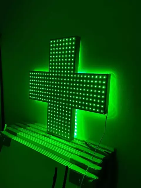 Cruz Led Farmacia 80x80cm Doble Faz - comprar online