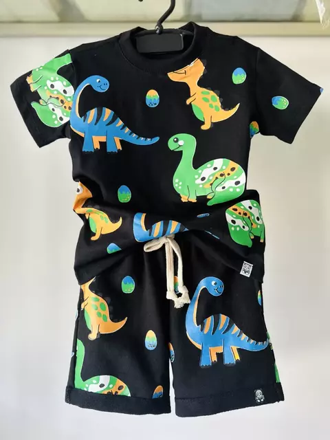 Blusa Preta Estampada Dinos - comprar online
