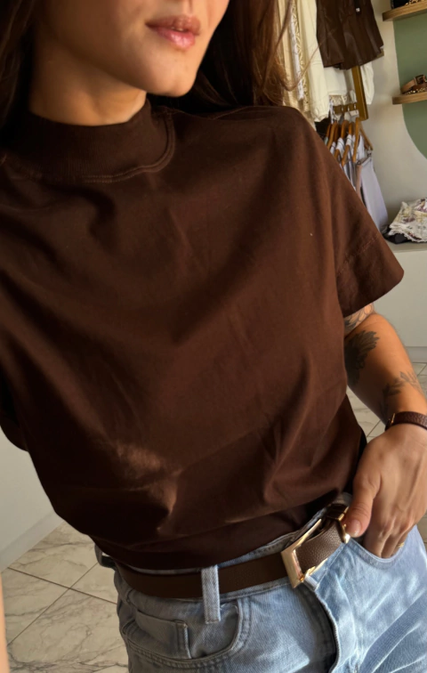 t-shirt gola alta