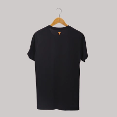 Camiseta Preta - TOMAR REMEDIO na internet