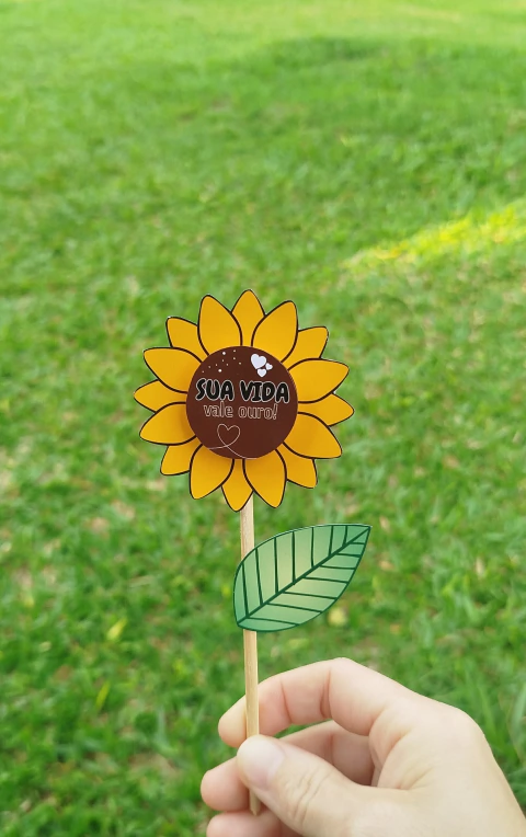 Tag girassol para palito. Sua vida vale ouro!