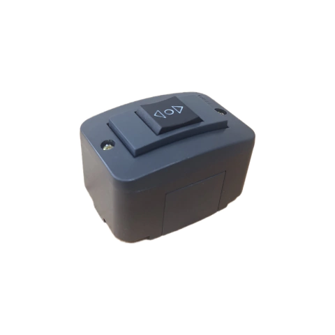Llave Para Cortinas Soma Exterior Con Caja Negro